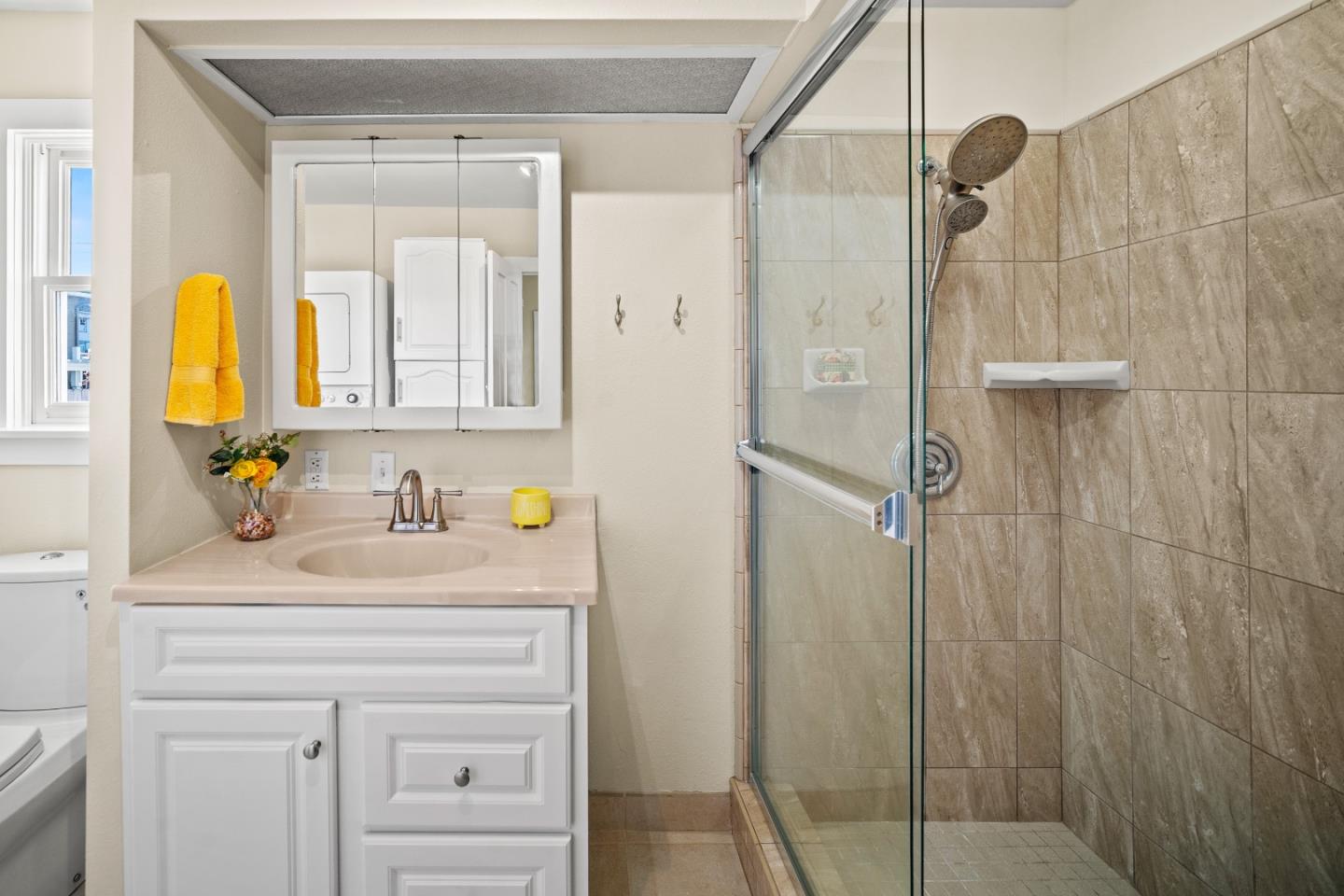 Detail Gallery Image 24 of 32 For 218 14th St, Pacific Grove,  CA 93950 - 3 Beds | 1/1 Baths