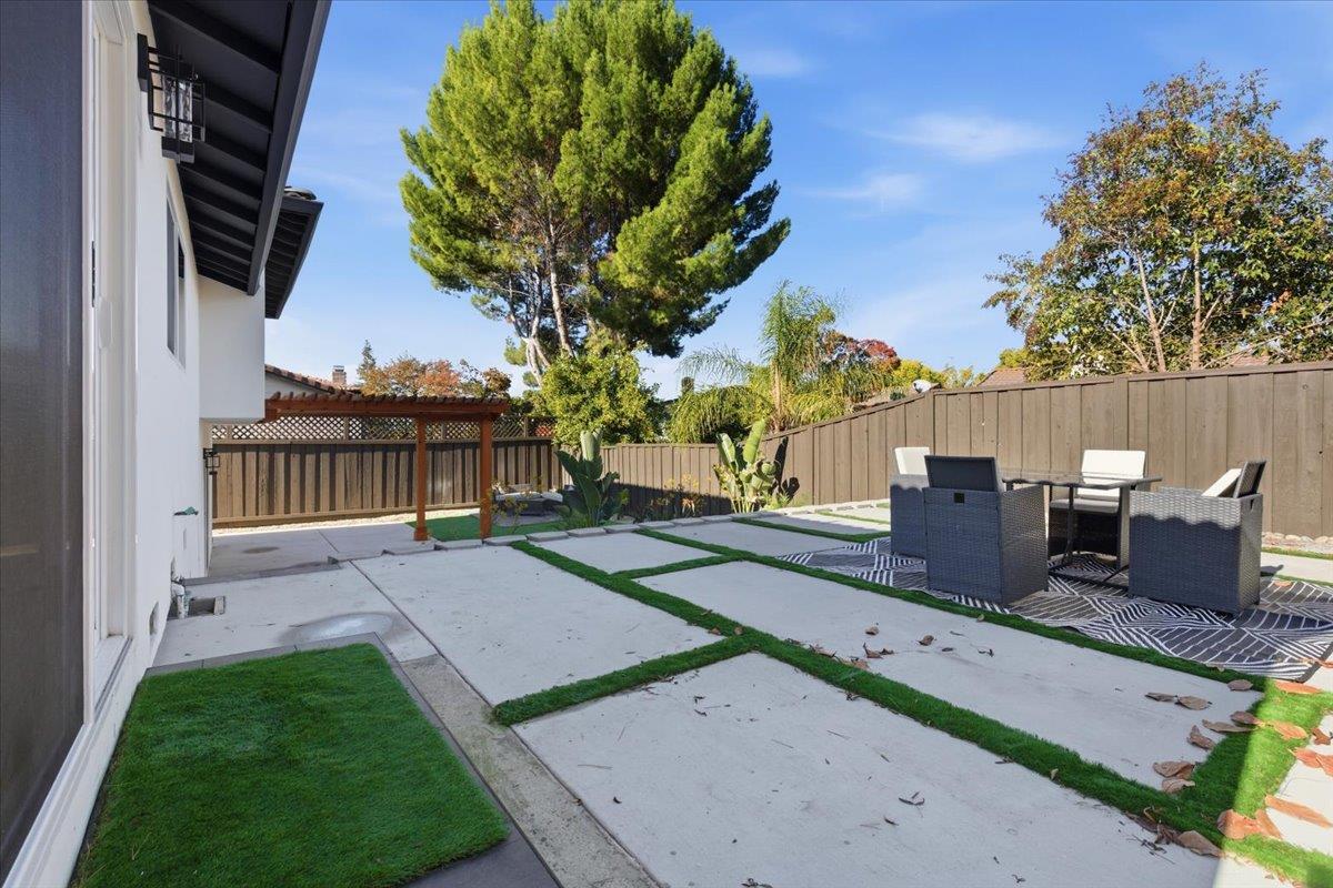 Detail Gallery Image 18 of 28 For 3343 Quesada Dr, San Jose,  CA 95148 - 4 Beds | 2/1 Baths