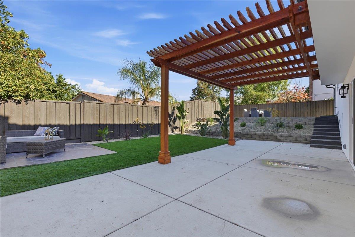 Detail Gallery Image 20 of 28 For 3343 Quesada Dr, San Jose,  CA 95148 - 4 Beds | 2/1 Baths