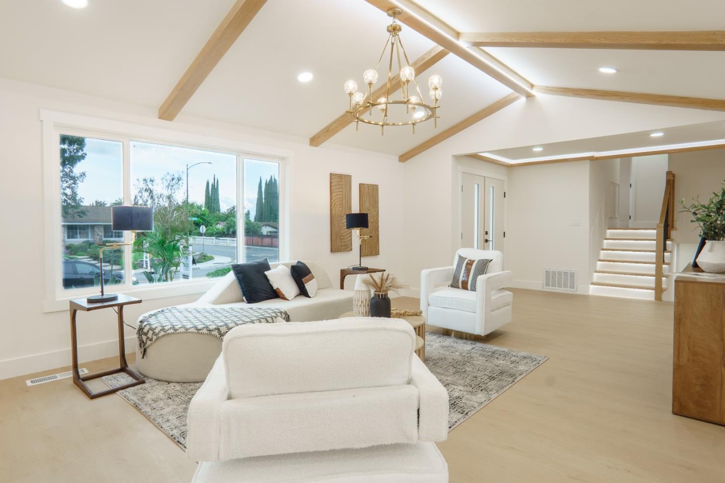 Detail Gallery Image 5 of 28 For 3343 Quesada Dr, San Jose,  CA 95148 - 4 Beds | 2/1 Baths