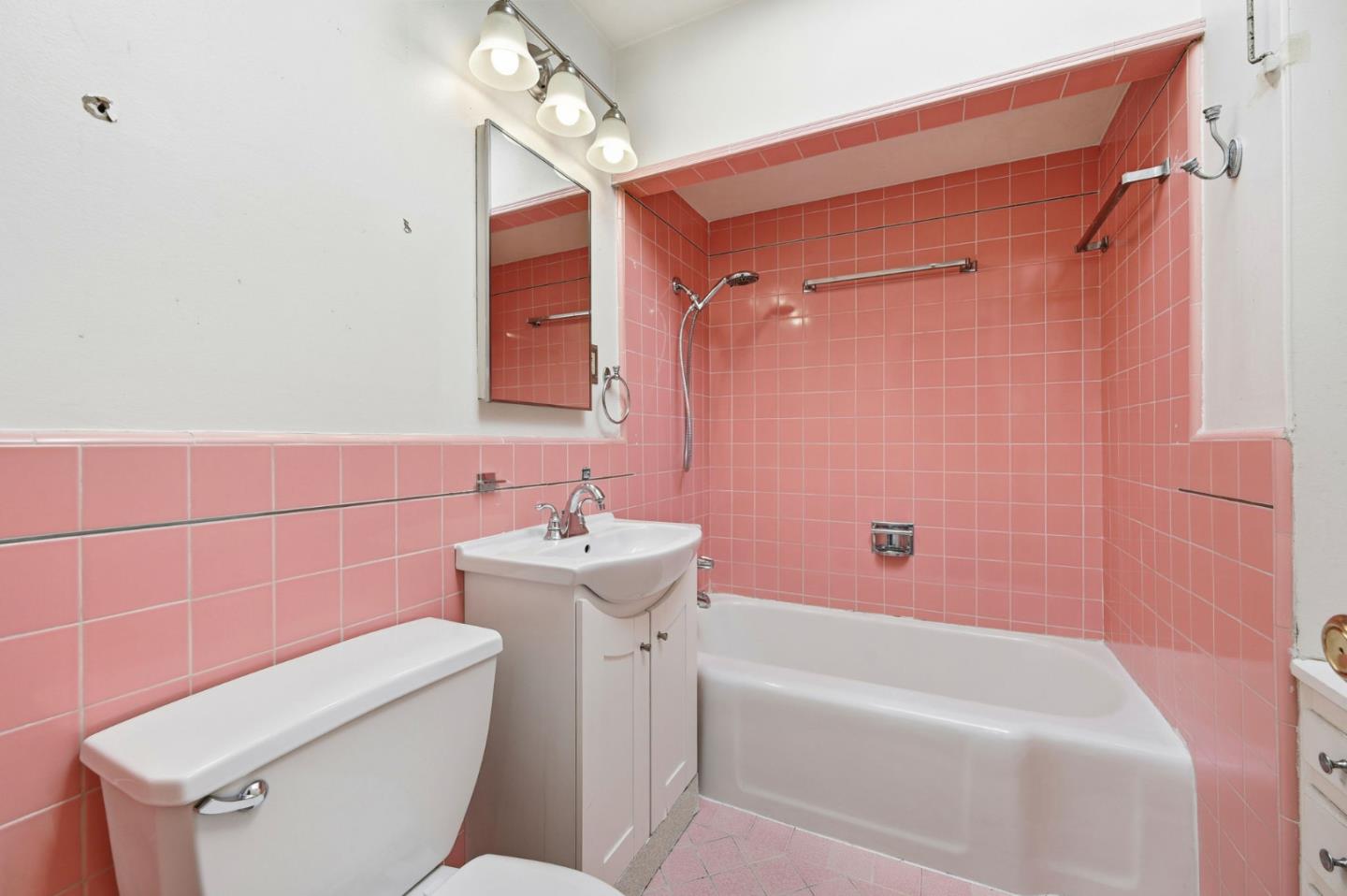 Detail Gallery Image 17 of 26 For 836 Jenevein Ave, San Bruno,  CA 94066 - 3 Beds | 2 Baths