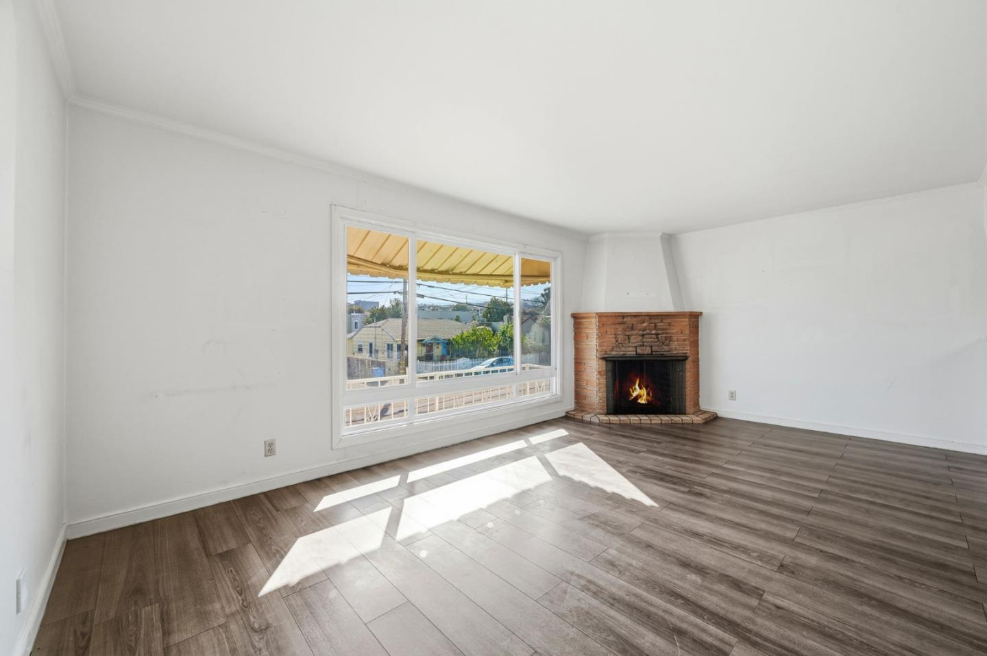 Detail Gallery Image 5 of 26 For 836 Jenevein Ave, San Bruno,  CA 94066 - 3 Beds | 2 Baths