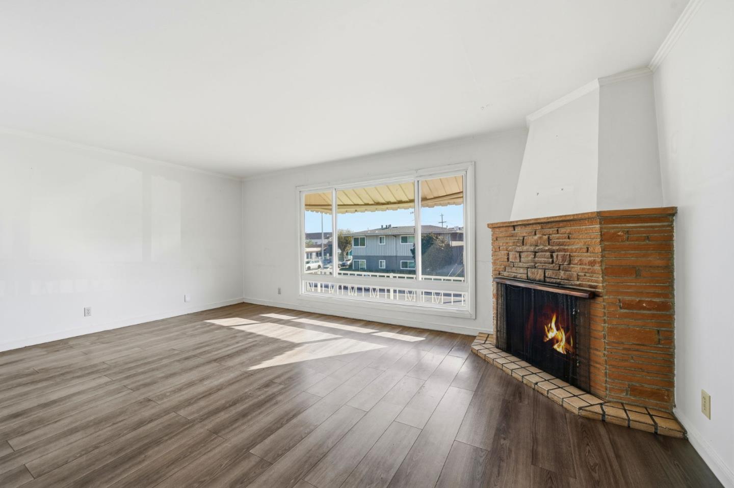 Detail Gallery Image 8 of 26 For 836 Jenevein Ave, San Bruno,  CA 94066 - 3 Beds | 2 Baths