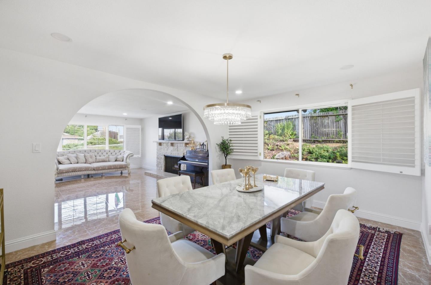 Detail Gallery Image 10 of 31 For 26918 Claiborne Ct, Hayward,  CA 94542 - 4 Beds | 3 Baths