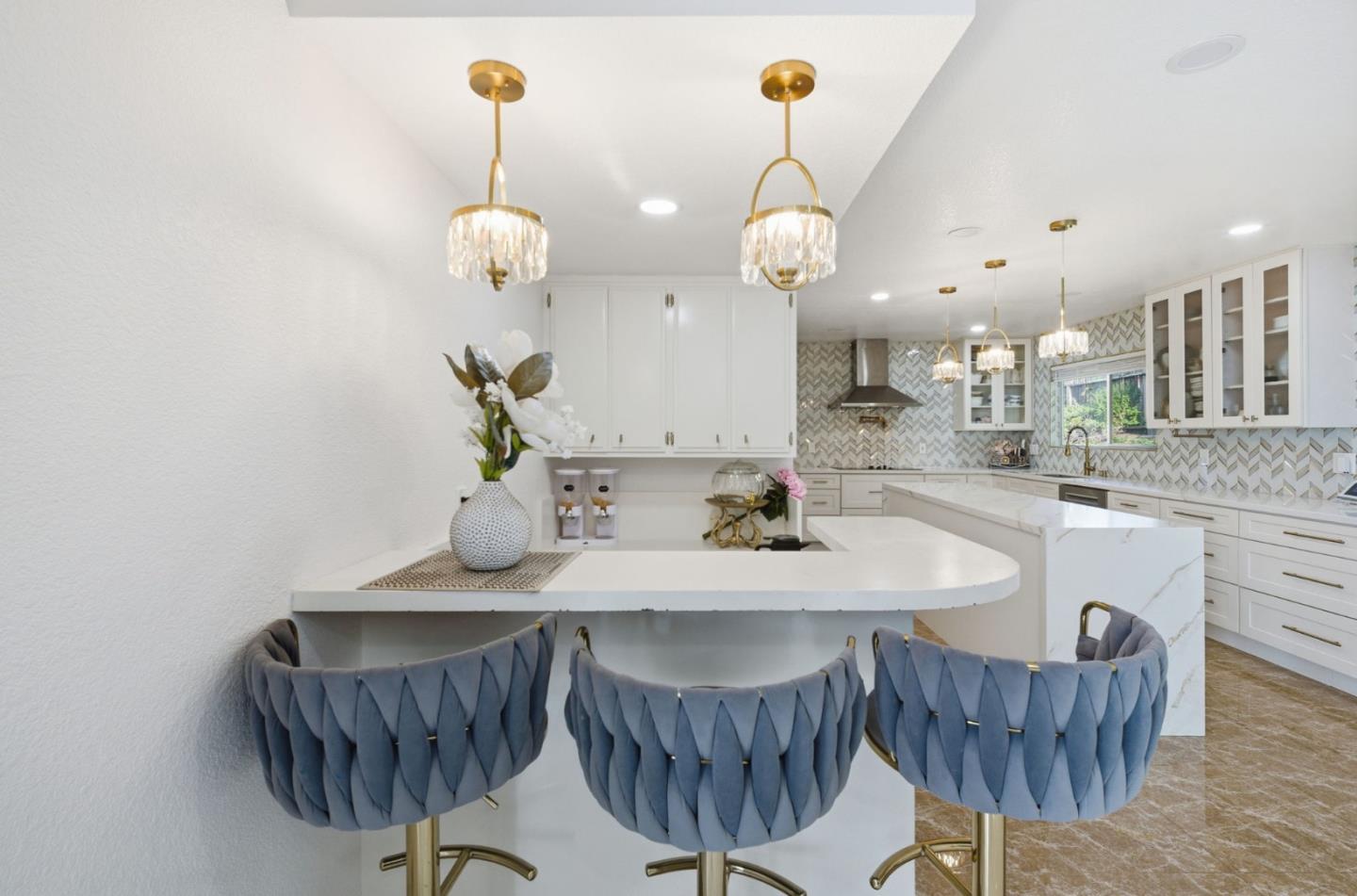 Detail Gallery Image 18 of 31 For 26918 Claiborne Ct, Hayward,  CA 94542 - 4 Beds | 3 Baths