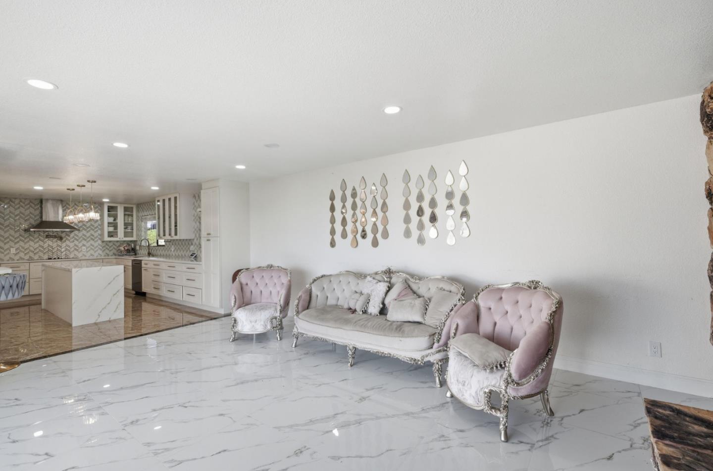 Detail Gallery Image 19 of 31 For 26918 Claiborne Ct, Hayward,  CA 94542 - 4 Beds | 3 Baths