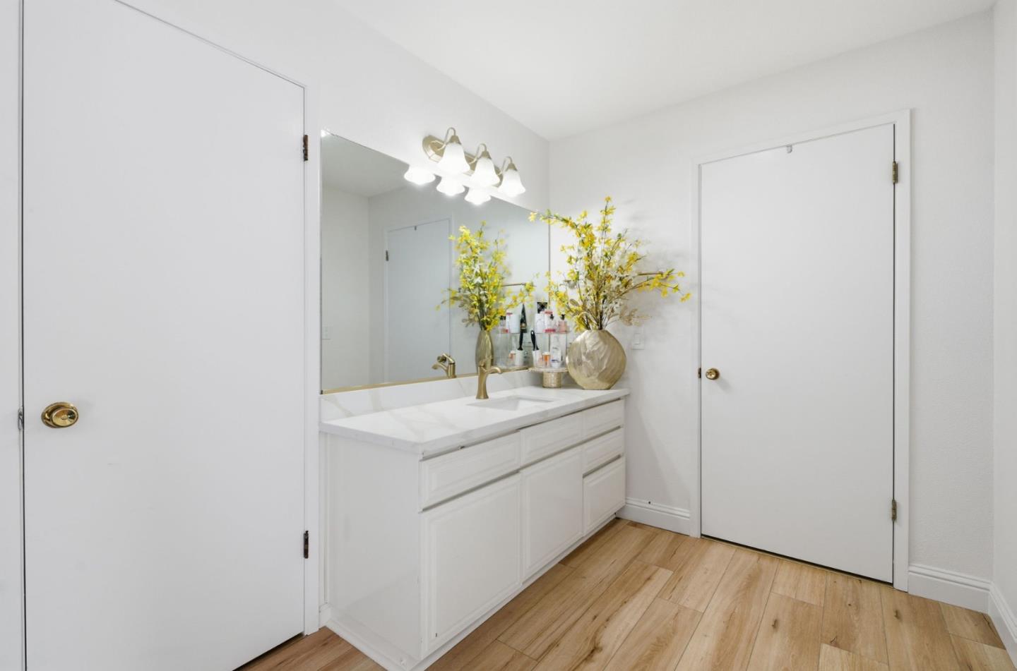 Detail Gallery Image 23 of 31 For 26918 Claiborne Ct, Hayward,  CA 94542 - 4 Beds | 3 Baths