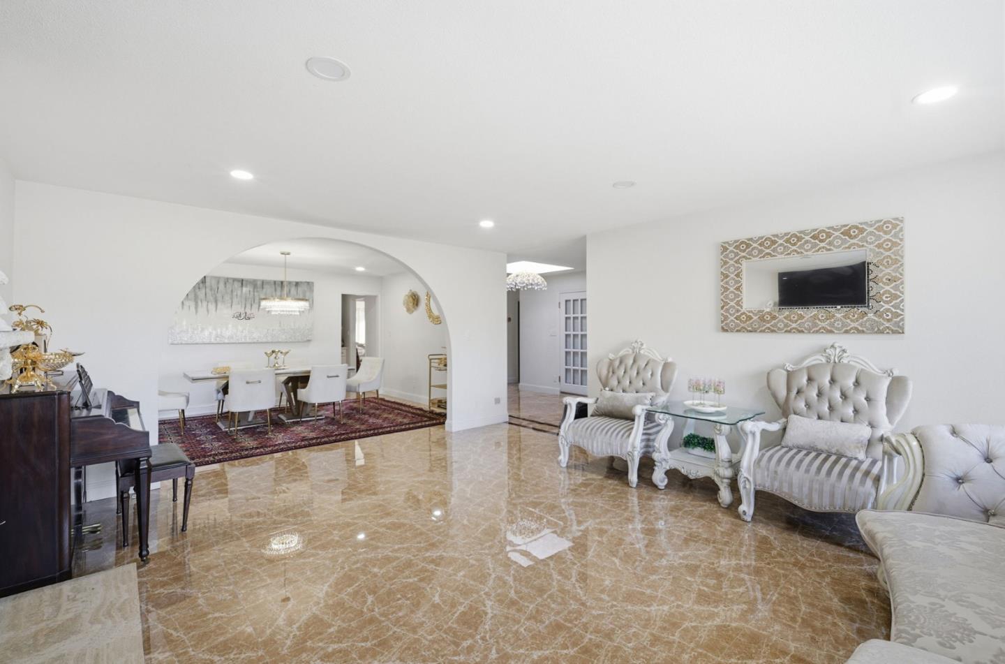 Detail Gallery Image 8 of 31 For 26918 Claiborne Ct, Hayward,  CA 94542 - 4 Beds | 3 Baths