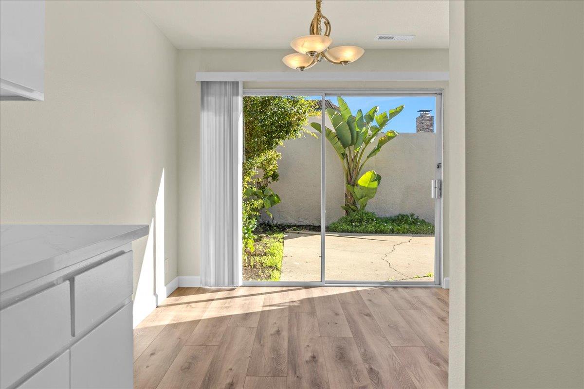 Detail Gallery Image 10 of 29 For 1634 Cherokee Dr, Salinas,  CA 93906 - 3 Beds | 2 Baths