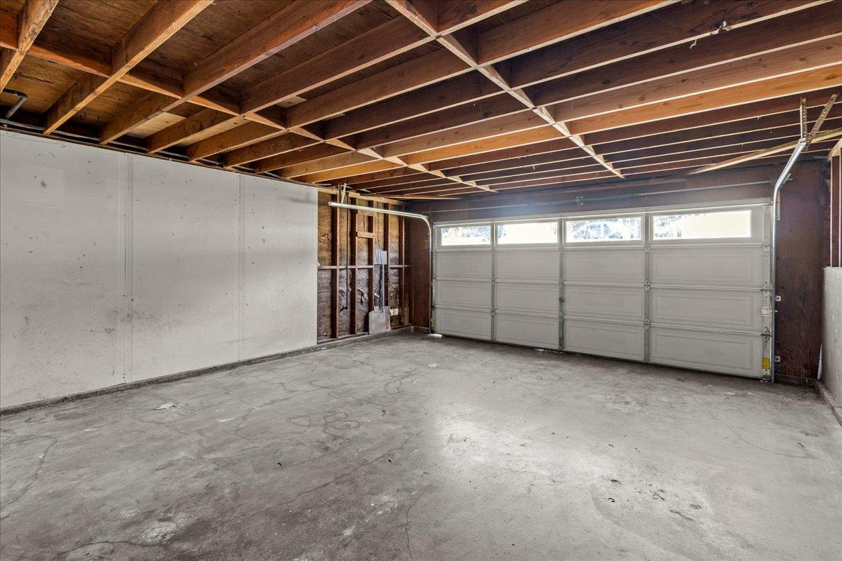 Detail Gallery Image 23 of 29 For 1634 Cherokee Dr, Salinas,  CA 93906 - 3 Beds | 2 Baths