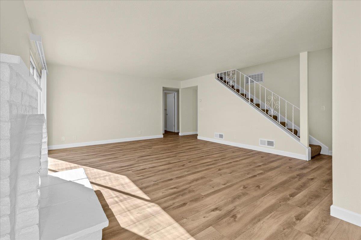 Detail Gallery Image 6 of 29 For 1634 Cherokee Dr, Salinas,  CA 93906 - 3 Beds | 2 Baths