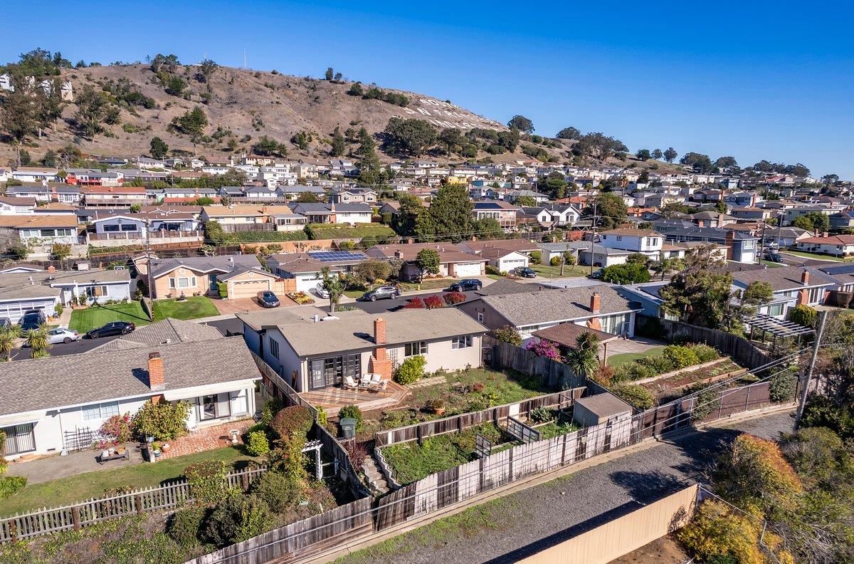 Detail Gallery Image 27 of 28 For 725 Palm Ave, South San Francisco,  CA 94080 - 3 Beds | 2 Baths