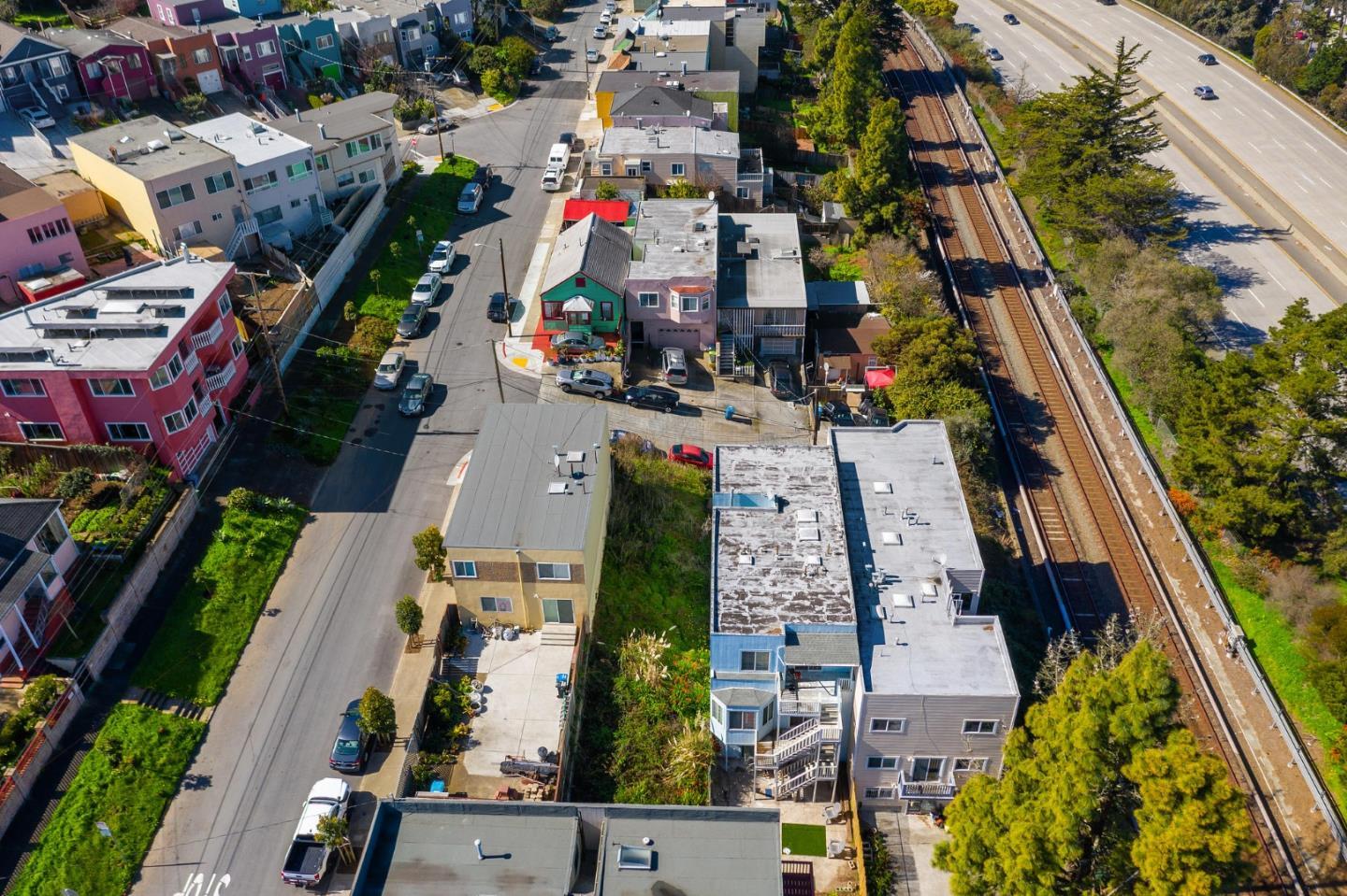 Detail Gallery Image 8 of 10 For 8 Orizaba Ave, San Francisco,  CA 94112 - – Beds | – Baths