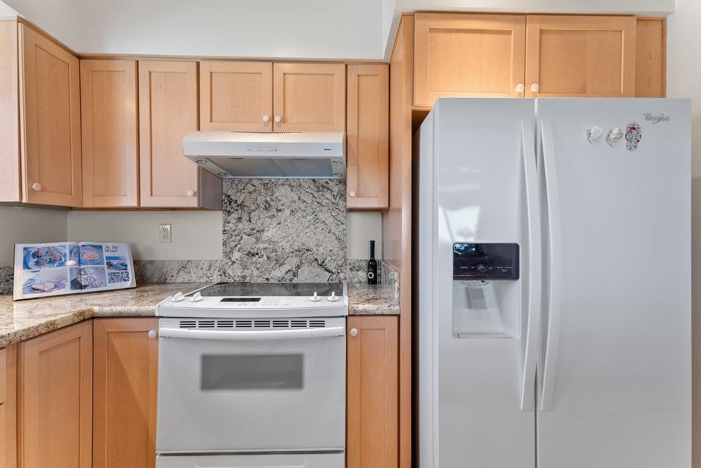 Detail Gallery Image 17 of 34 For 22130 E Cliff Dr 2d,  Santa Cruz,  CA 95062 - 2 Beds | 2 Baths