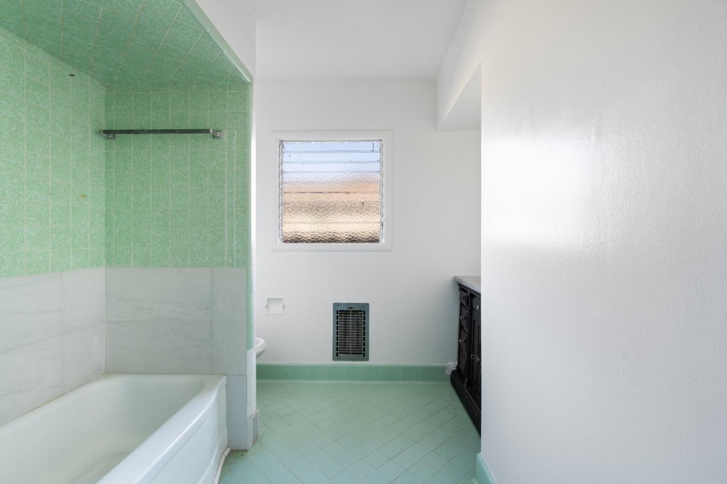 653 South Street, Hollister, CA, 95023