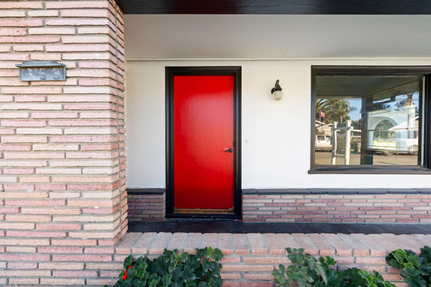 Detail Gallery Image 6 of 46 For 653 South St, Hollister,  CA 95023 - – Beds | – Baths