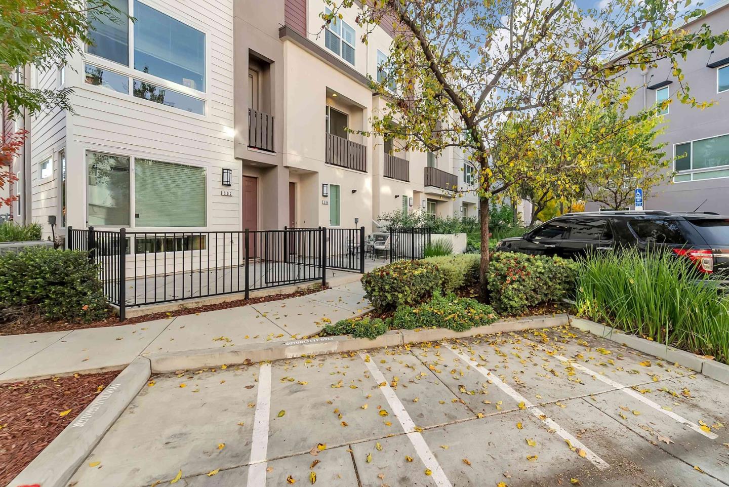 Detail Gallery Image 16 of 46 For 308 Flinder Pl, San Jose,  CA 95123 - 3 Beds | 3 Baths