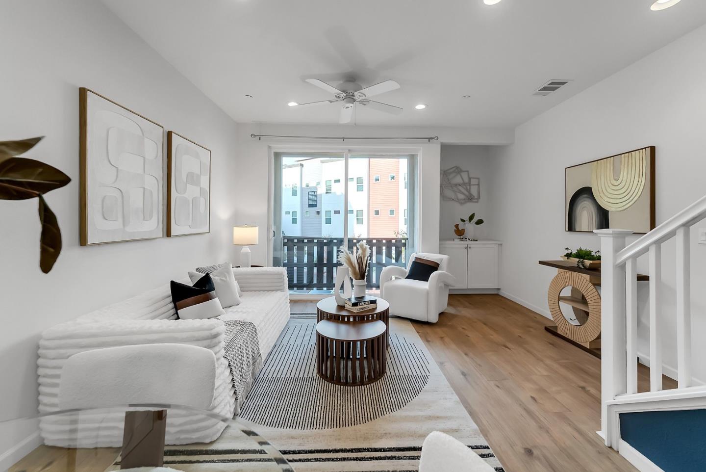 Detail Gallery Image 3 of 46 For 308 Flinder Pl, San Jose,  CA 95123 - 3 Beds | 3 Baths