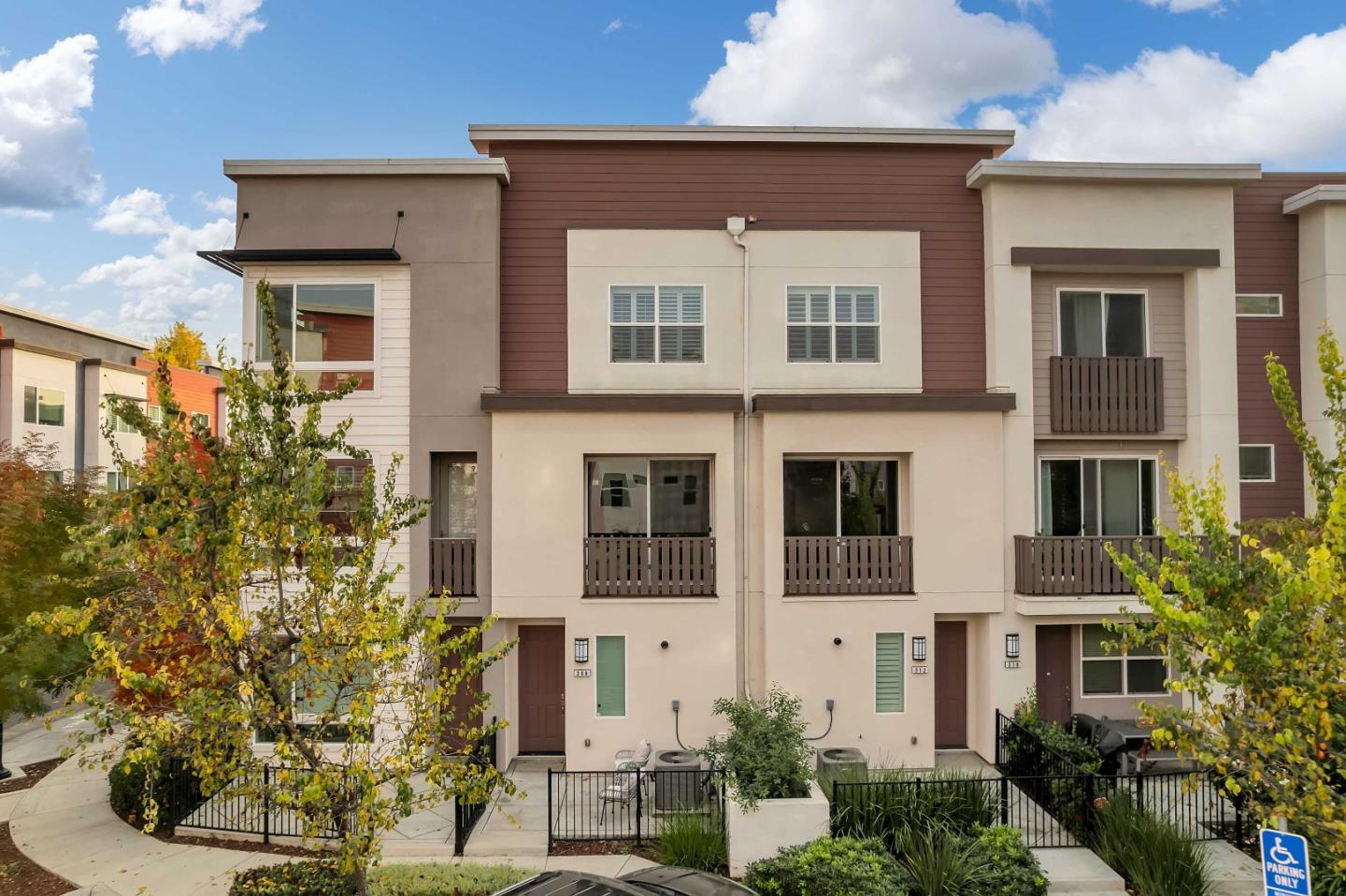 Detail Gallery Image 32 of 46 For 308 Flinder Pl, San Jose,  CA 95123 - 3 Beds | 3 Baths