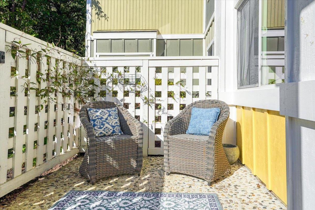 Detail Gallery Image 16 of 26 For 755 14th Ave #205,  Santa Cruz,  CA 95062 - 2 Beds | 1 Baths