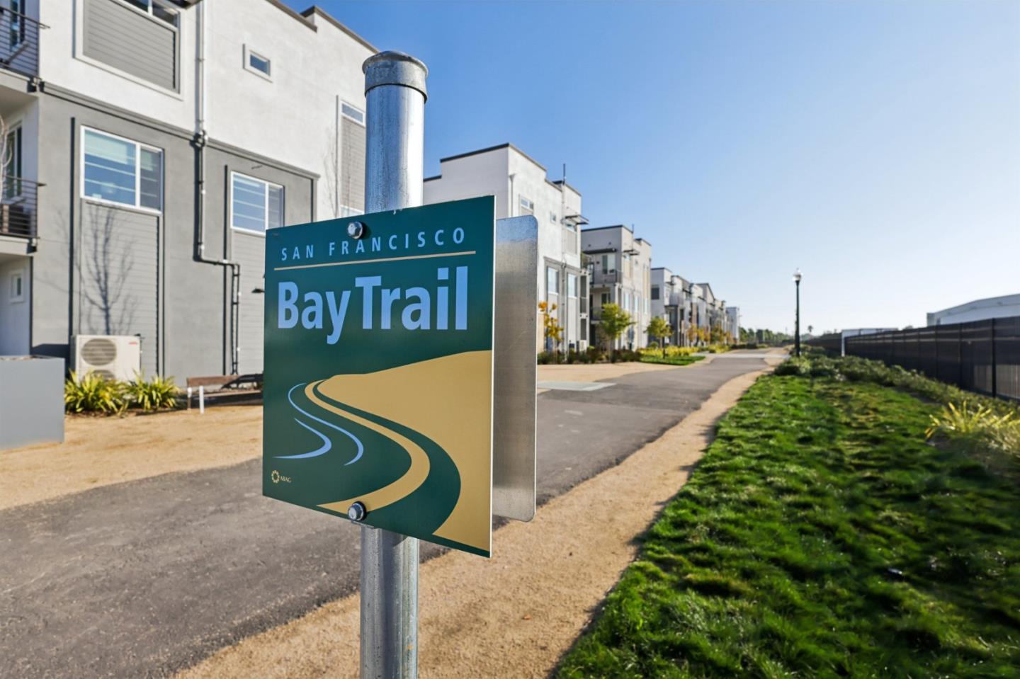 Detail Gallery Image 43 of 55 For 473 Sentinel Dr, Alameda,  CA 94501 - 2 Beds | 1/1 Baths