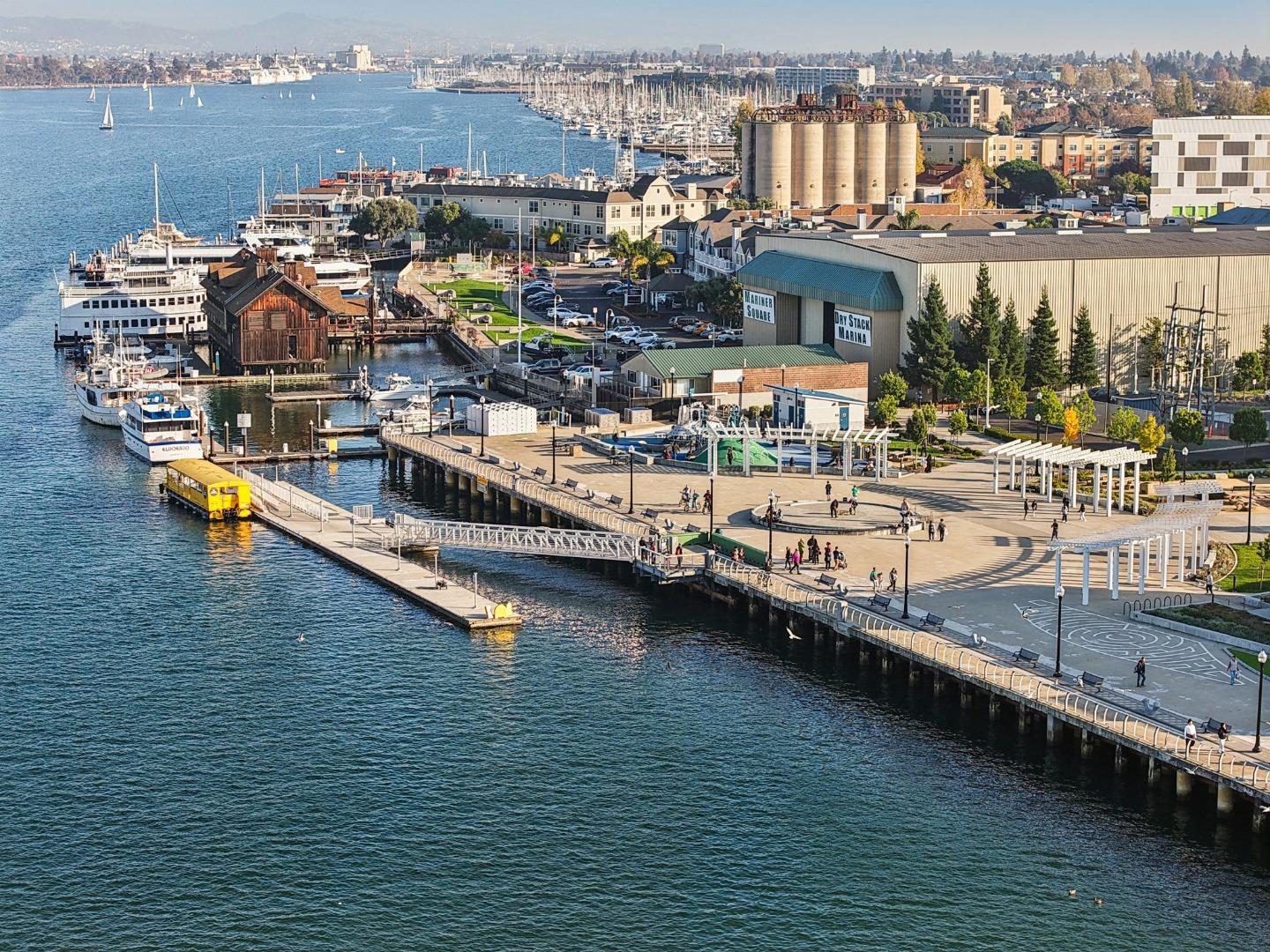 Detail Gallery Image 45 of 55 For 473 Sentinel Dr, Alameda,  CA 94501 - 2 Beds | 1/1 Baths