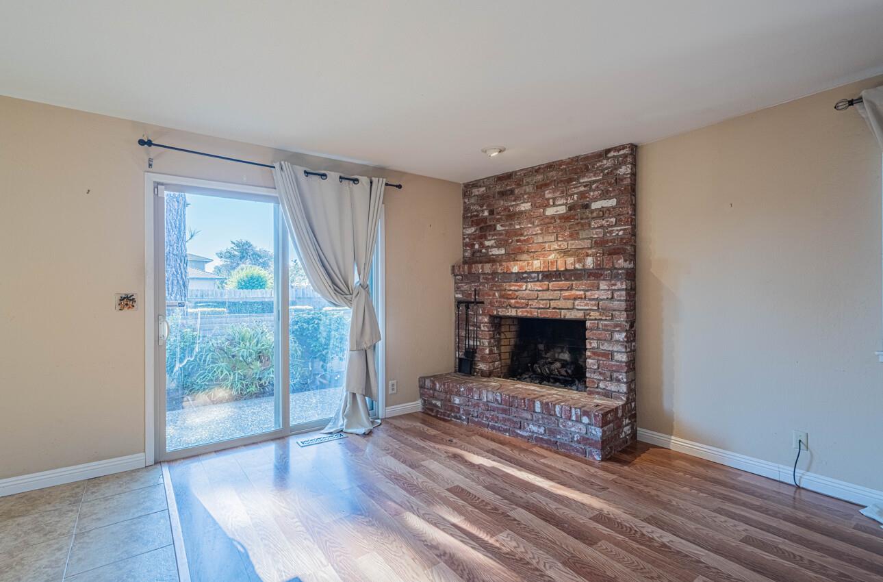 Detail Gallery Image 12 of 47 For 1007 Driftwood Pl, Salinas,  CA 93901 - 4 Beds | 3/1 Baths