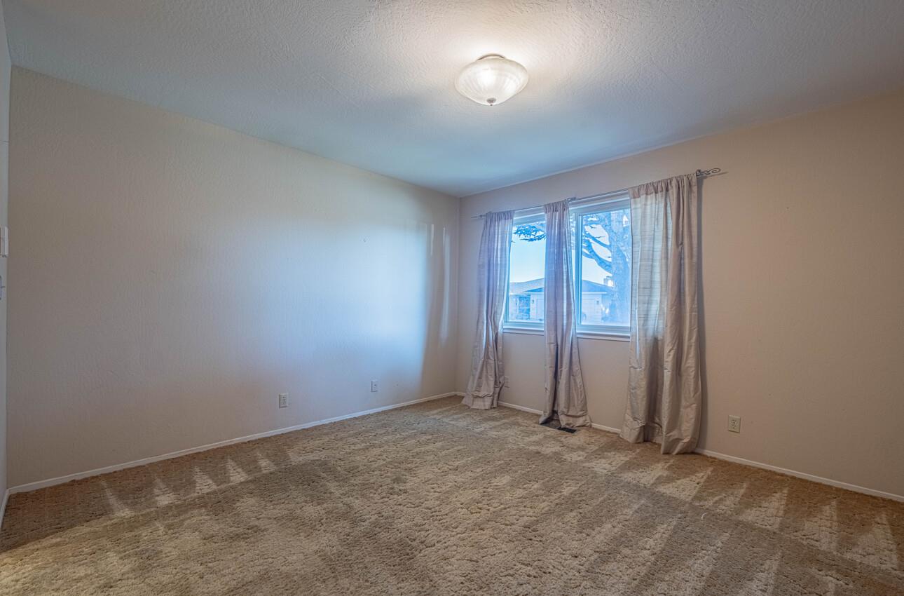 Detail Gallery Image 27 of 47 For 1007 Driftwood Pl, Salinas,  CA 93901 - 4 Beds | 3/1 Baths