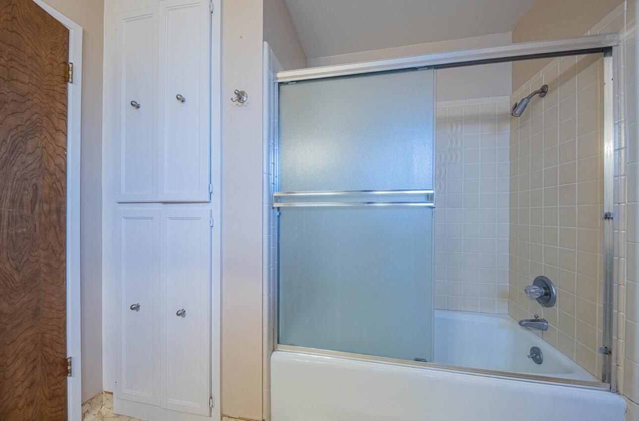 Detail Gallery Image 31 of 47 For 1007 Driftwood Pl, Salinas,  CA 93901 - 4 Beds | 3/1 Baths
