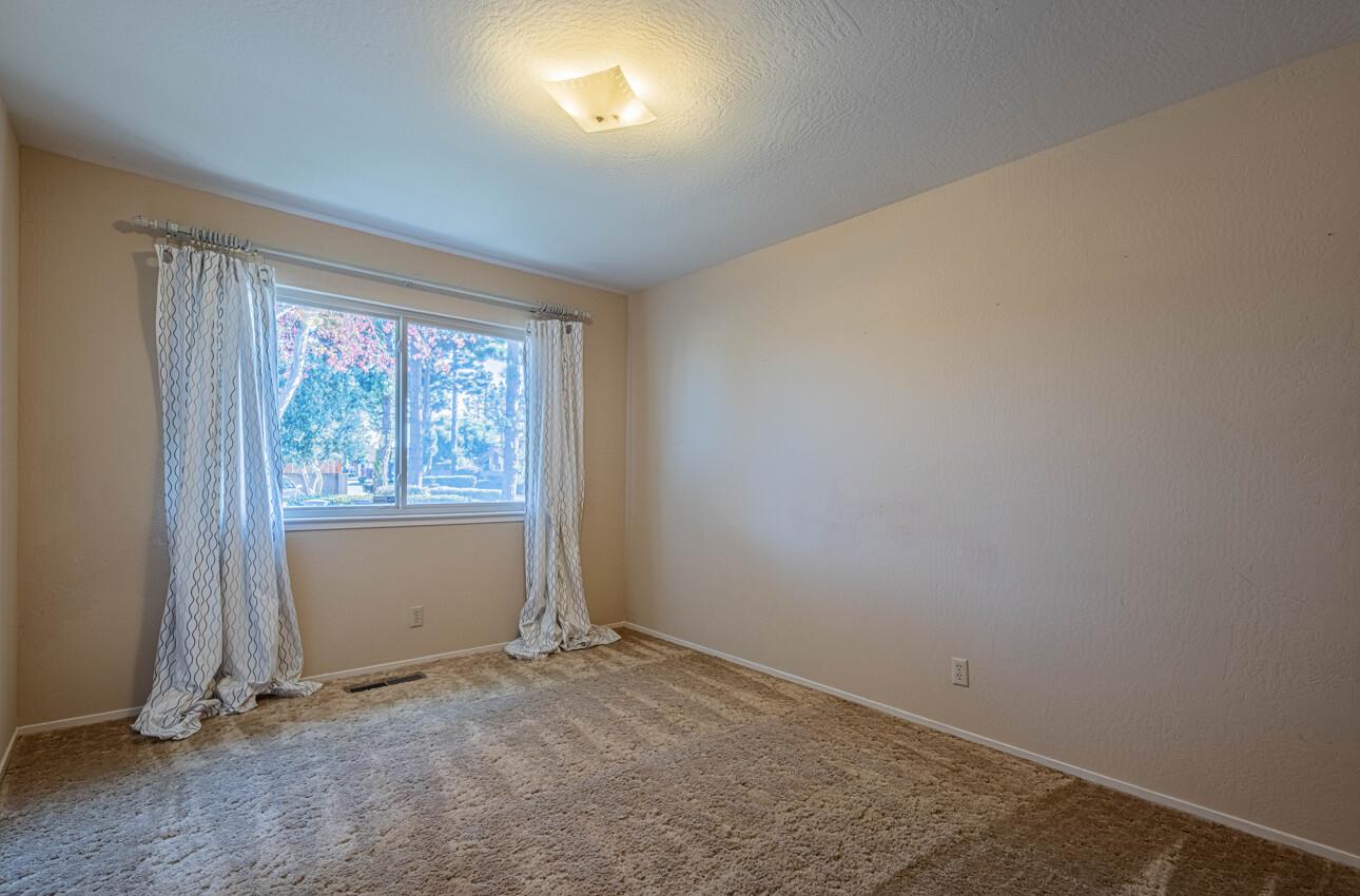 Detail Gallery Image 32 of 47 For 1007 Driftwood Pl, Salinas,  CA 93901 - 4 Beds | 3/1 Baths