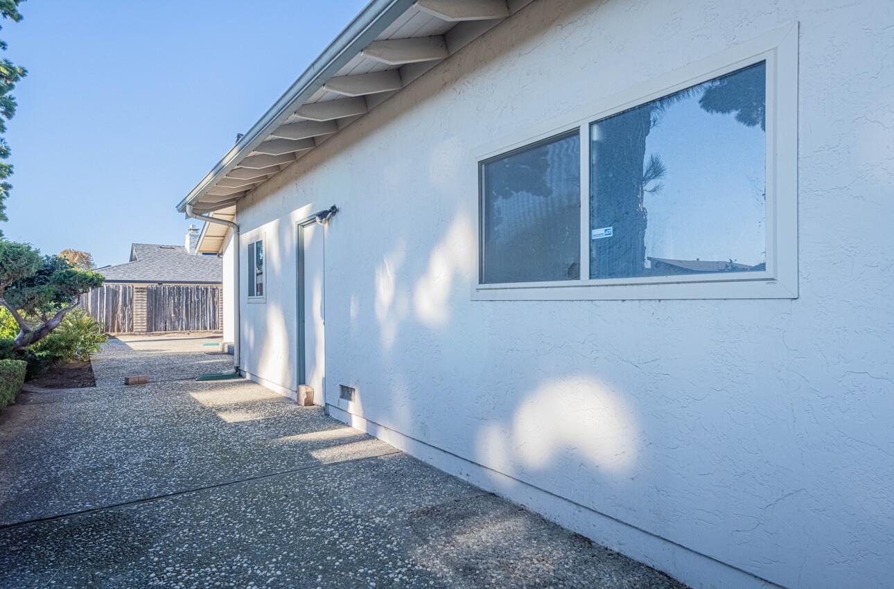 Detail Gallery Image 41 of 47 For 1007 Driftwood Pl, Salinas,  CA 93901 - 4 Beds | 3/1 Baths