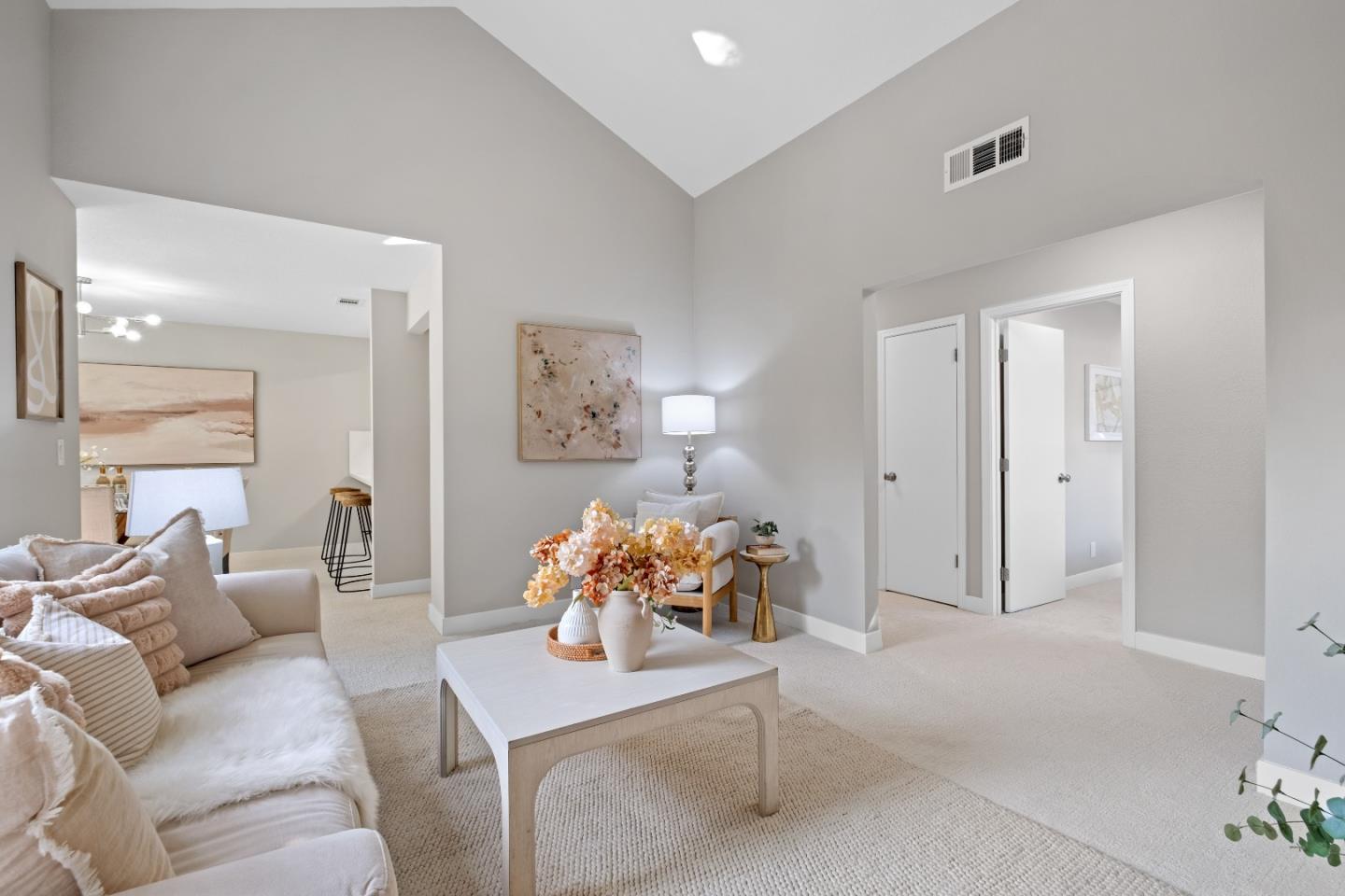 Detail Gallery Image 11 of 46 For 1327 Pebble Ct, San Jose,  CA 95131 - 3 Beds | 2 Baths
