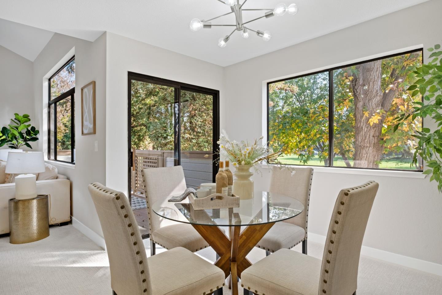 Detail Gallery Image 15 of 46 For 1327 Pebble Ct, San Jose,  CA 95131 - 3 Beds | 2 Baths