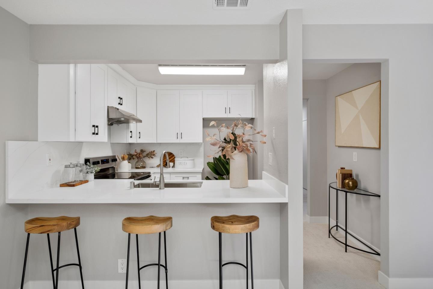 Detail Gallery Image 16 of 46 For 1327 Pebble Ct, San Jose,  CA 95131 - 3 Beds | 2 Baths