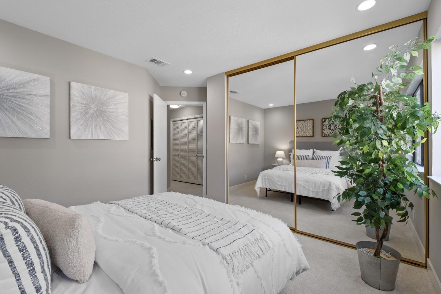 Detail Gallery Image 34 of 46 For 1327 Pebble Ct, San Jose,  CA 95131 - 3 Beds | 2 Baths