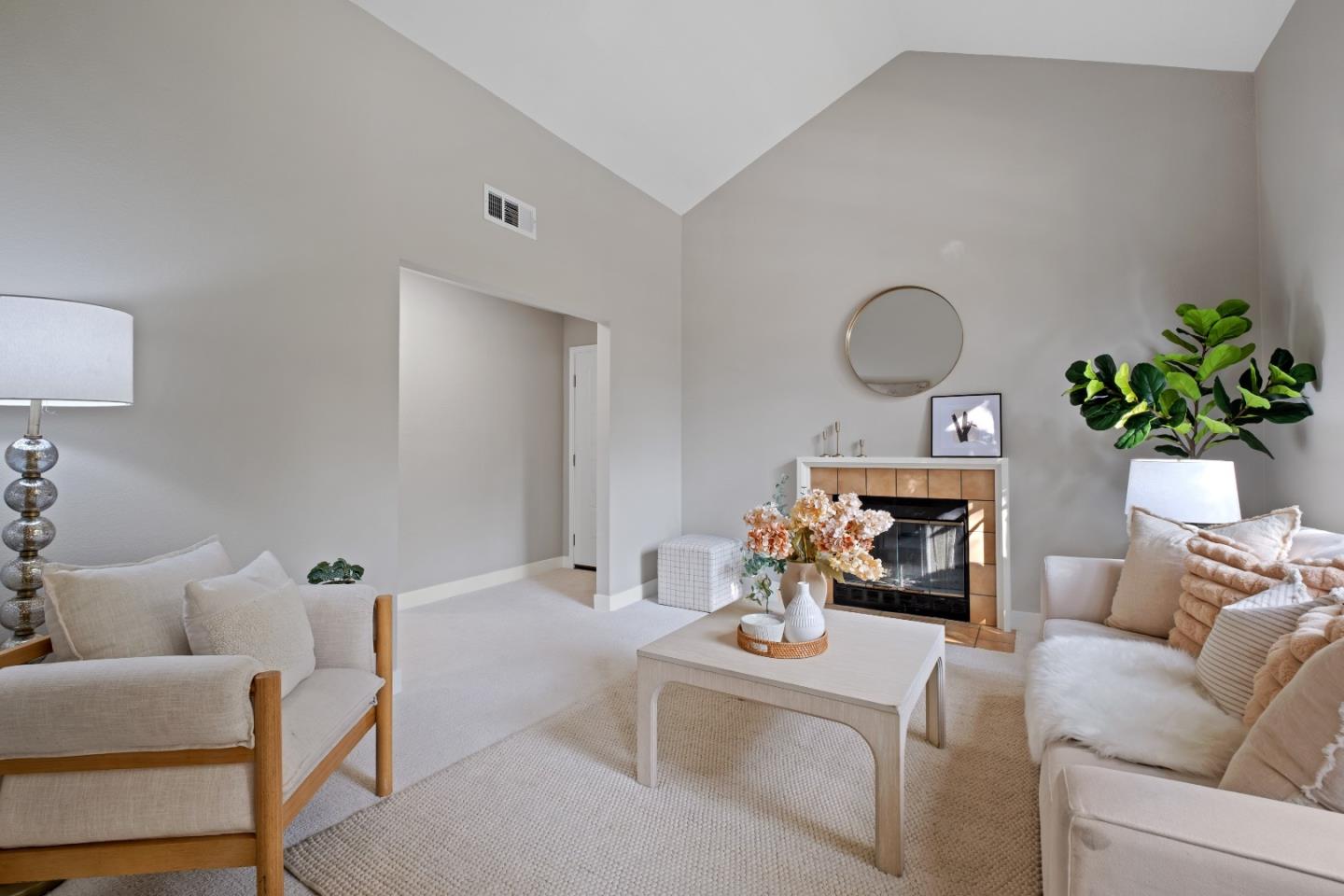 Detail Gallery Image 9 of 46 For 1327 Pebble Ct, San Jose,  CA 95131 - 3 Beds | 2 Baths