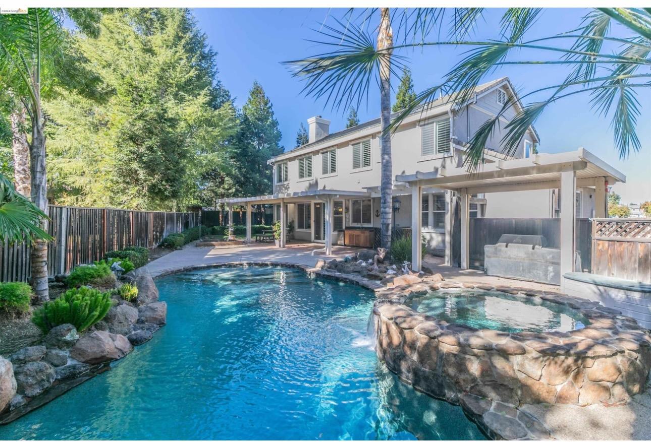 Detail Gallery Image 15 of 18 For 784 Begonia Dr Adu,  Brentwood,  CA 94513 - 1 Beds | 1 Baths