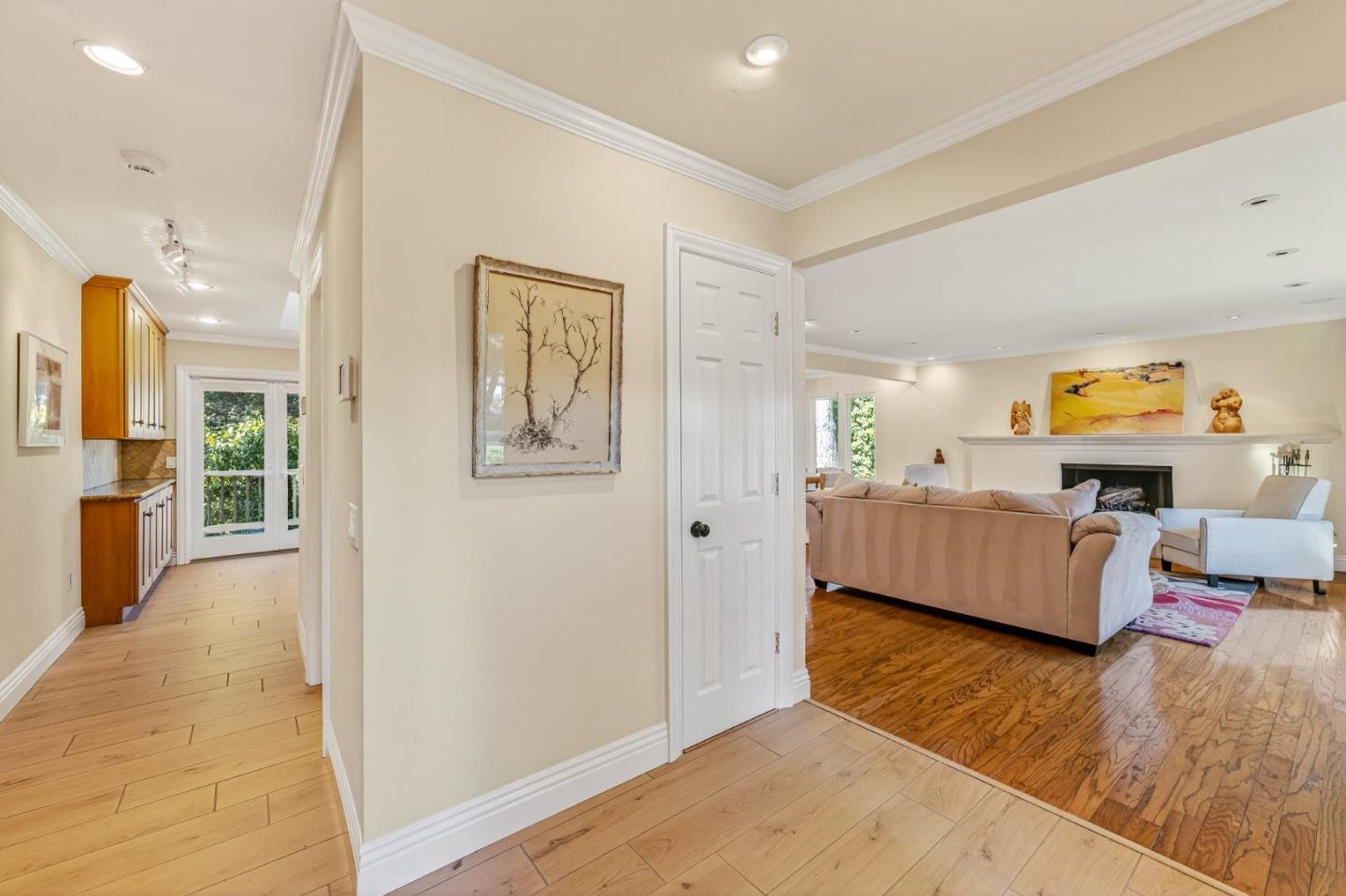 Detail Gallery Image 10 of 49 For 3020 Sloat Rd, Pebble Beach,  CA 93953 - 3 Beds | 2/1 Baths