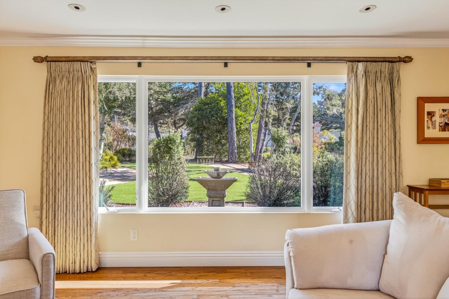 Detail Gallery Image 14 of 49 For 3020 Sloat Rd, Pebble Beach,  CA 93953 - 3 Beds | 2/1 Baths