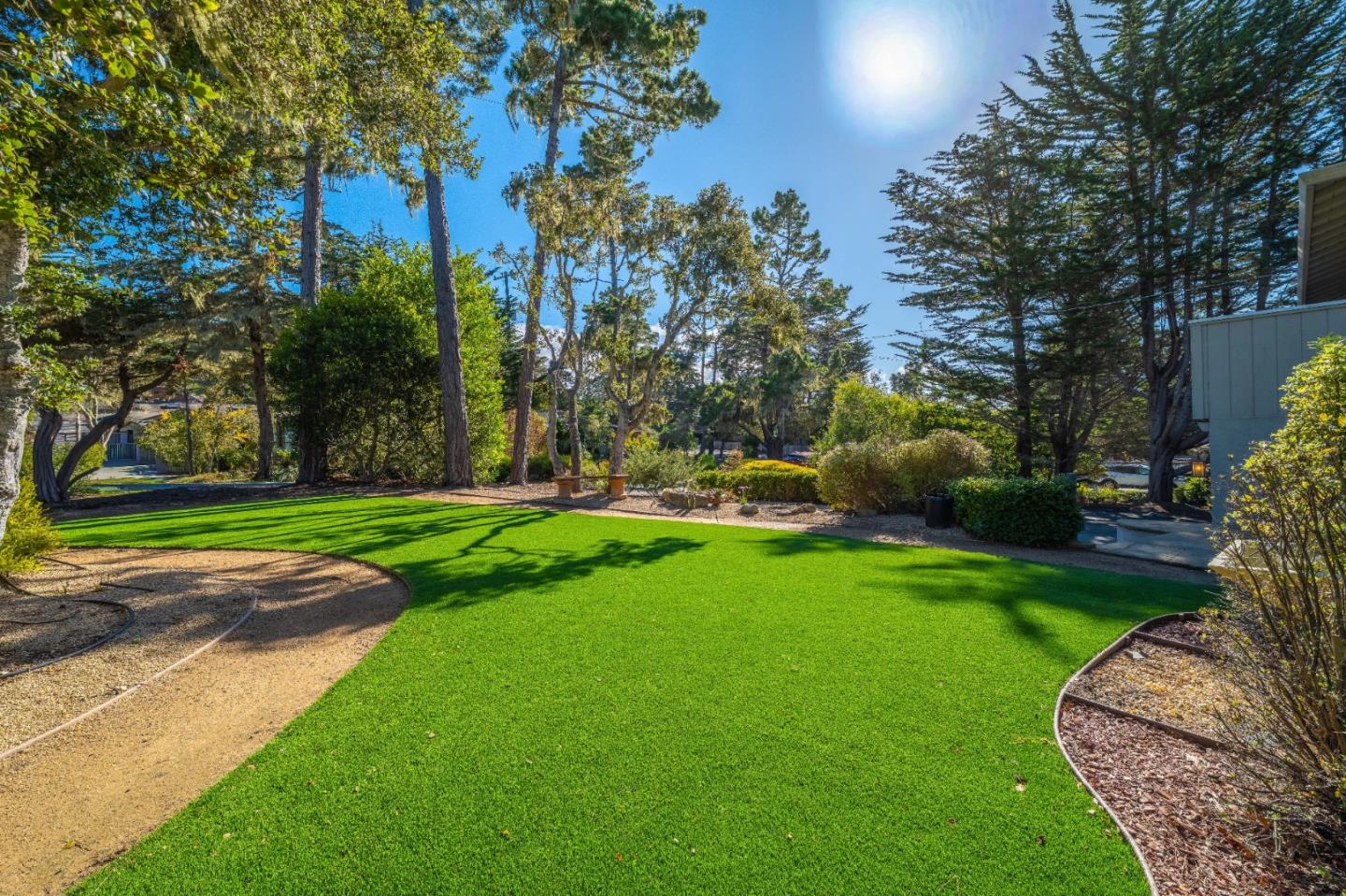 Detail Gallery Image 5 of 49 For 3020 Sloat Rd, Pebble Beach,  CA 93953 - 3 Beds | 2/1 Baths