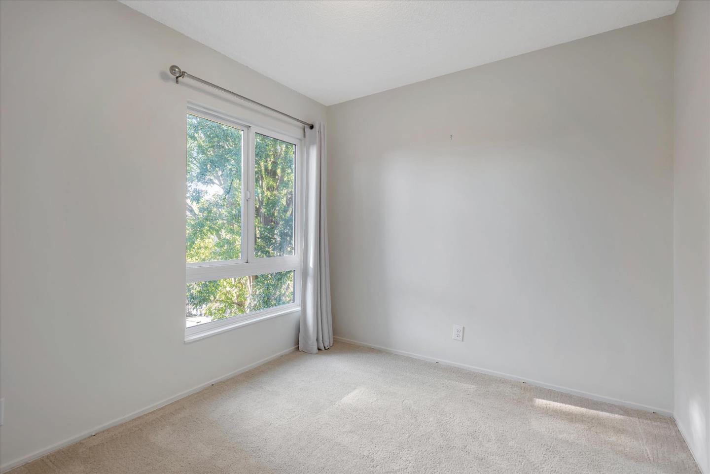 Detail Gallery Image 11 of 34 For 930 Peninsula Ave #409,  San Mateo,  CA 94401 - 1 Beds | 1 Baths
