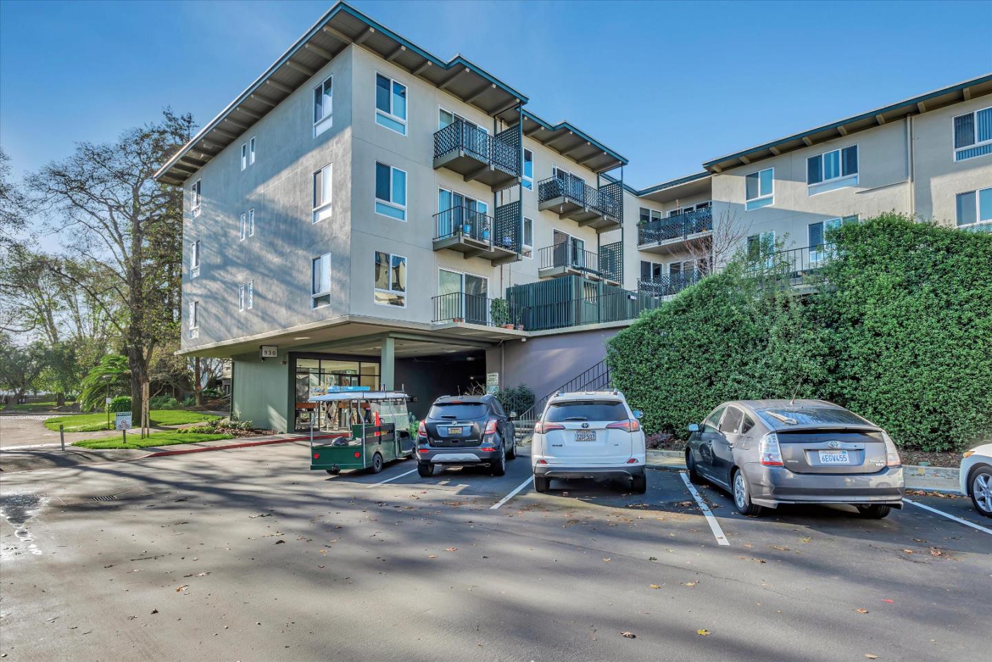 Detail Gallery Image 5 of 34 For 930 Peninsula Ave #409,  San Mateo,  CA 94401 - 1 Beds | 1 Baths