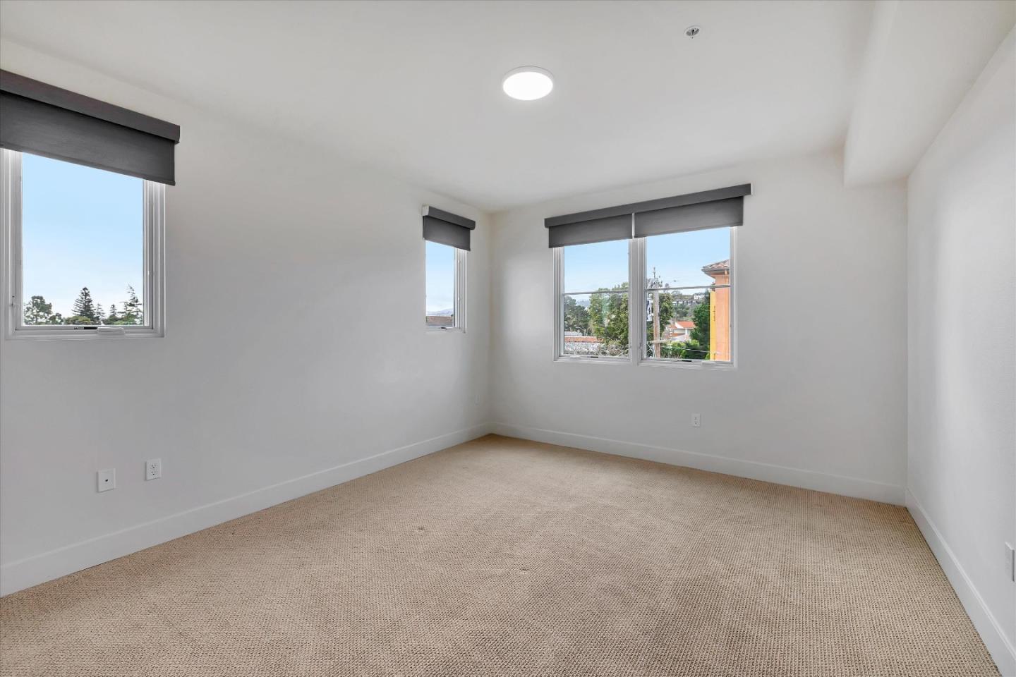 Detail Gallery Image 16 of 27 For 657 Walnut St #437,  San Carlos,  CA 94070 - 1 Beds | 1/1 Baths