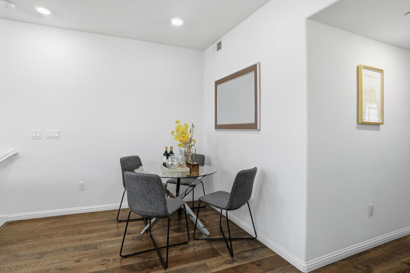 Detail Gallery Image 13 of 31 For 678 Squire Ave, San Jose,  CA 95133 - 3 Beds | 2 Baths