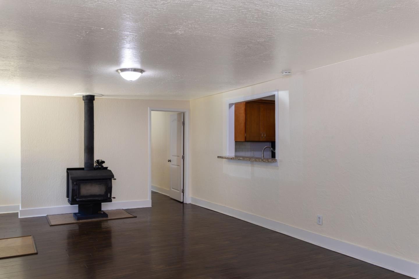 Detail Gallery Image 10 of 29 For 152 Lorenzo Ln, Boulder Creek,  CA 95006 - 2 Beds | 1 Baths