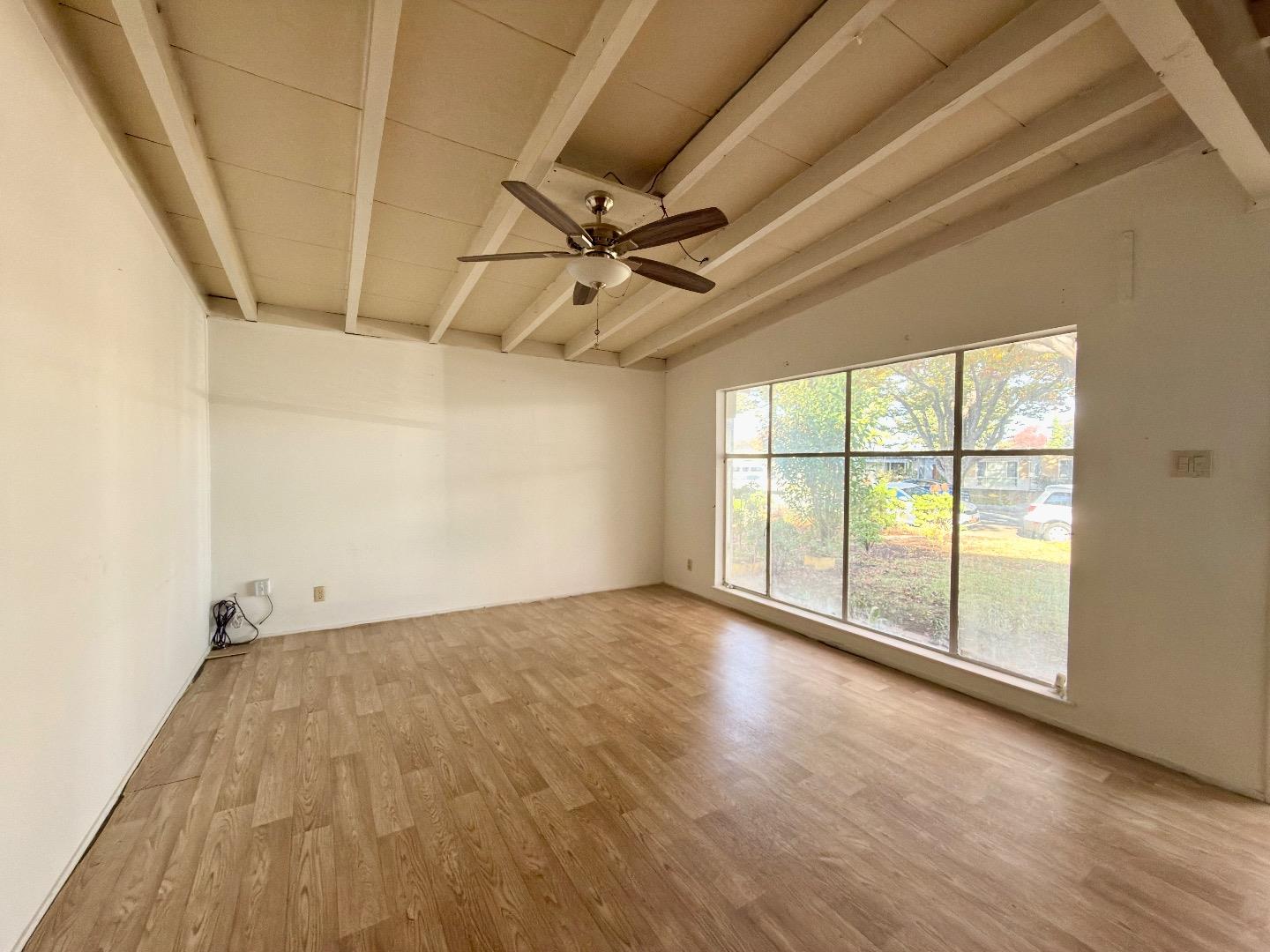 Detail Gallery Image 2 of 13 For 1478 Cabrillo Ave, Santa Clara,  CA 95050 - 3 Beds | 1 Baths