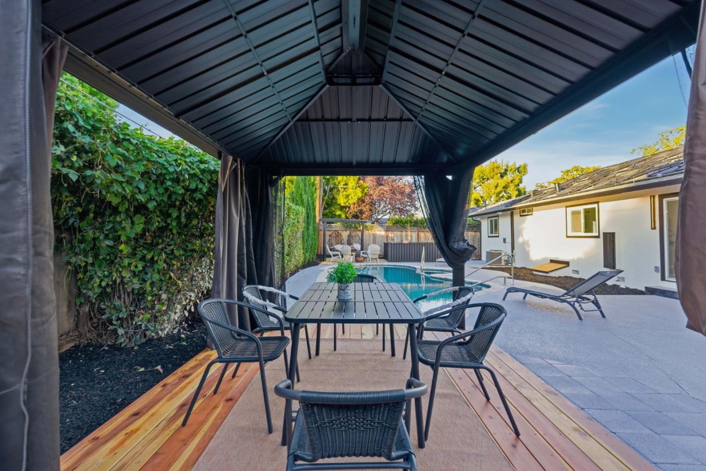 Detail Gallery Image 22 of 38 For 1525 Santa Inez Dr, San Jose,  CA 95125 - 3 Beds | 2 Baths