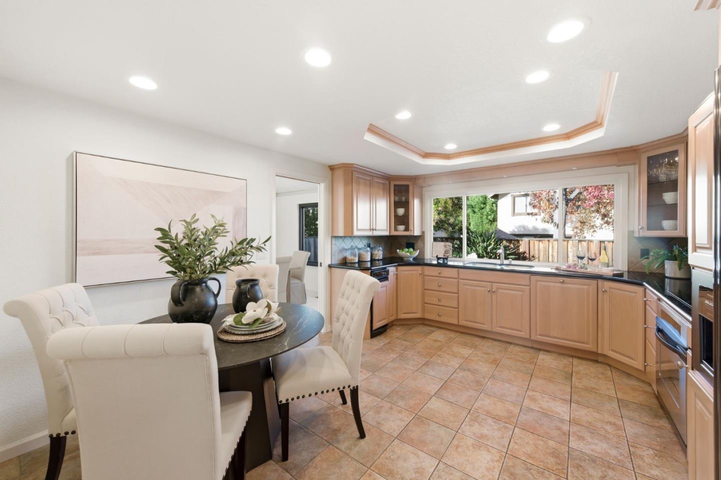 Detail Gallery Image 11 of 38 For 1669 Langport Dr, Sunnyvale,  CA 94087 - 4 Beds | 3 Baths