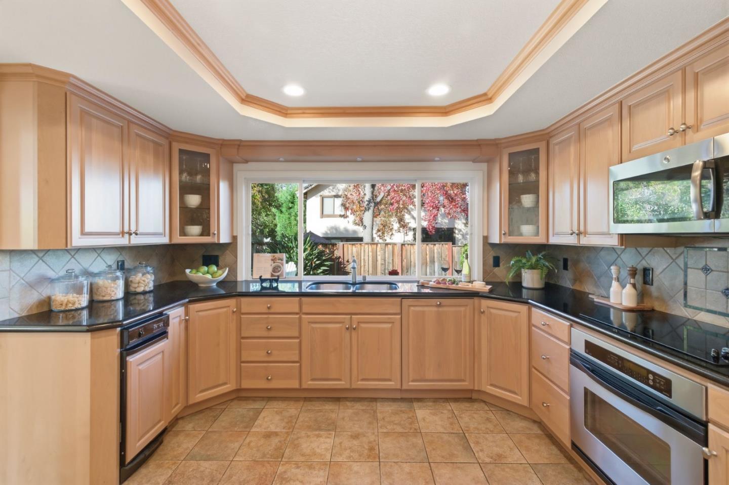 Detail Gallery Image 15 of 38 For 1669 Langport Dr, Sunnyvale,  CA 94087 - 4 Beds | 3 Baths