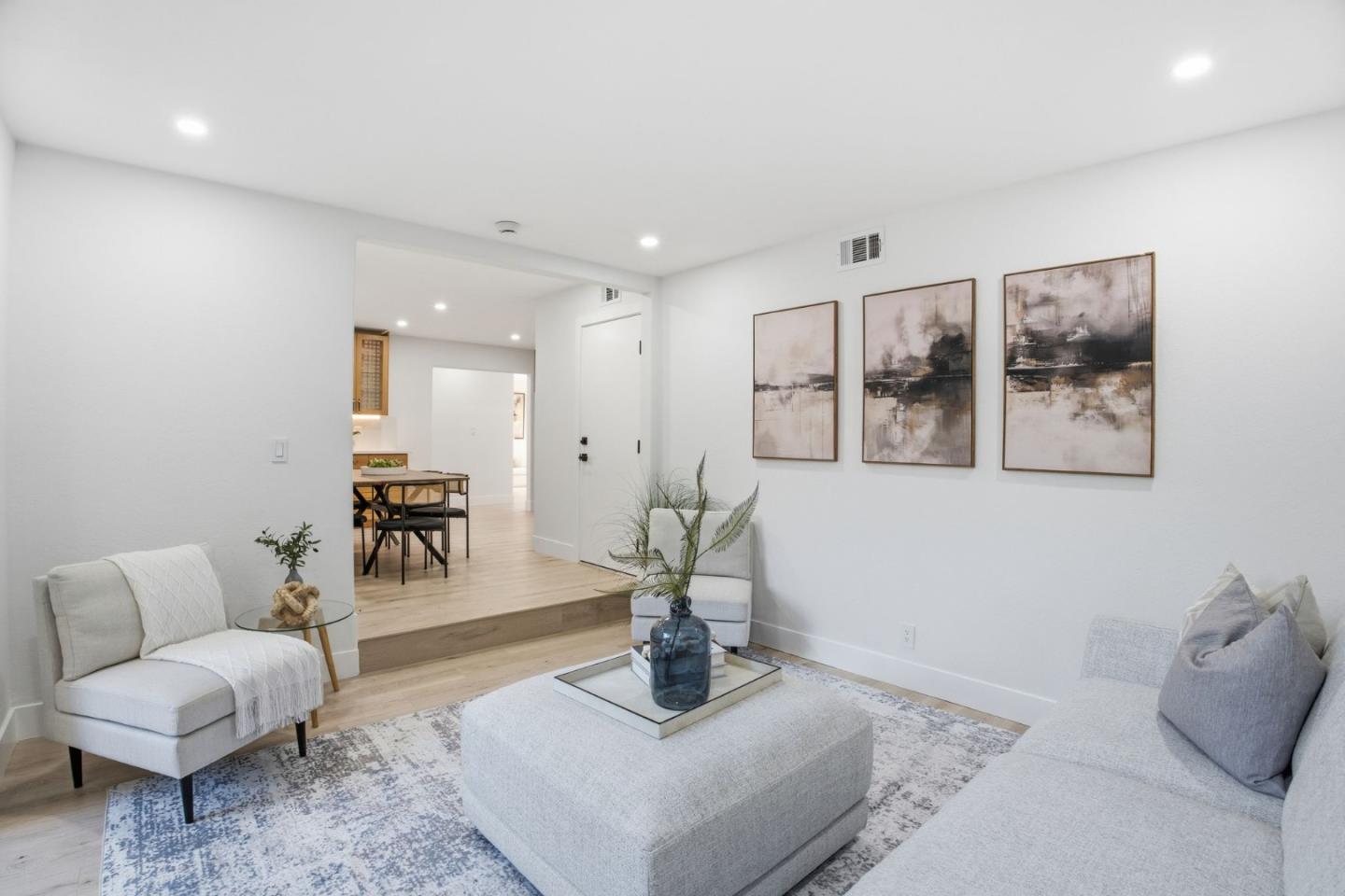 Detail Gallery Image 15 of 55 For 1666 Center Ridge Dr, San Jose,  CA 95121 - 4 Beds | 2 Baths